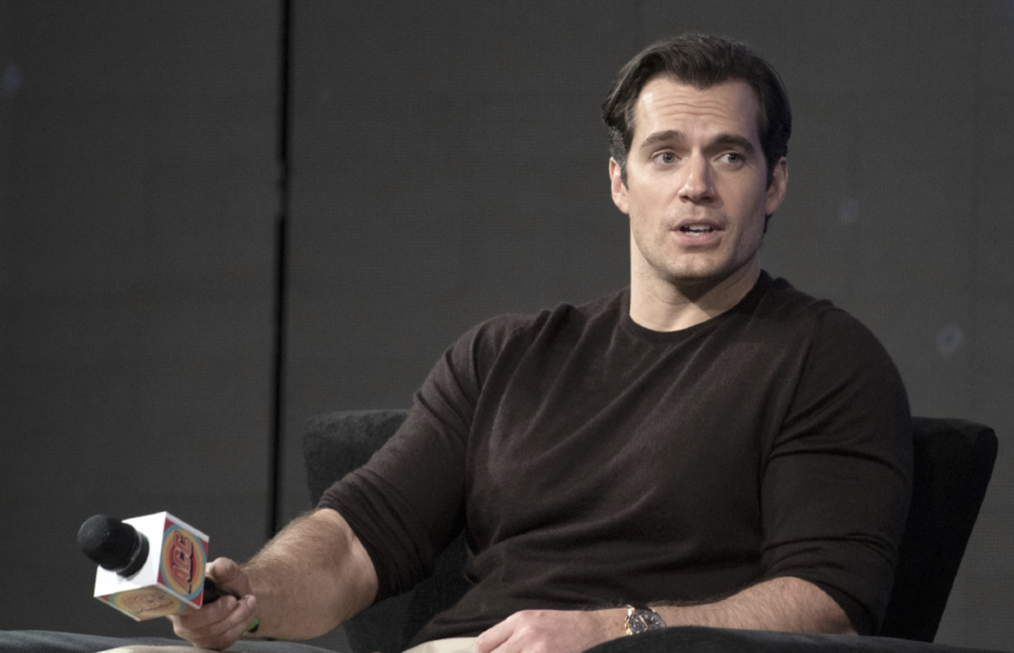 dc"大超"演员亨利·卡维尔:想继续演超人,也愿意加盟漫威!