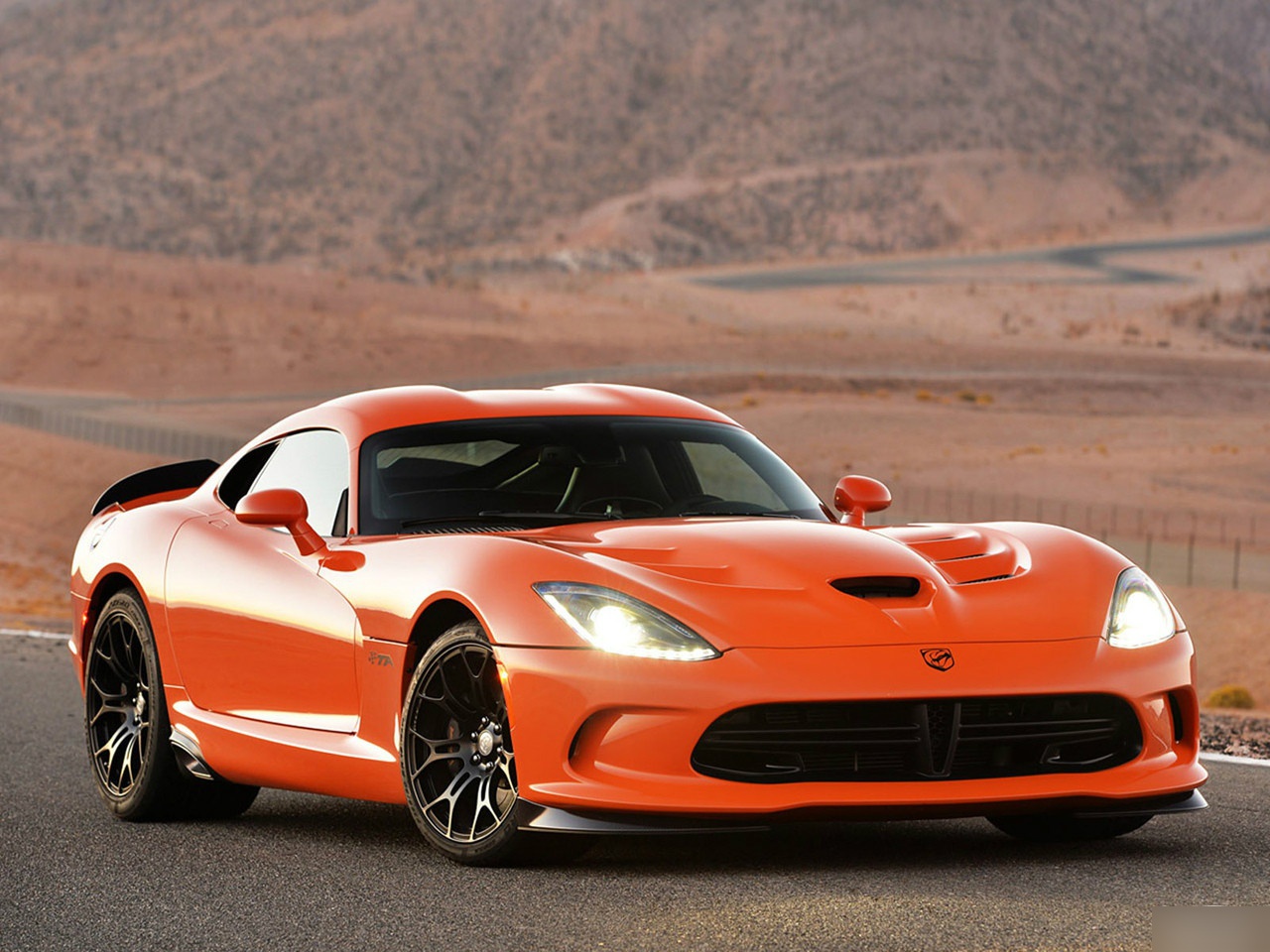 眼镜蛇车标的车款