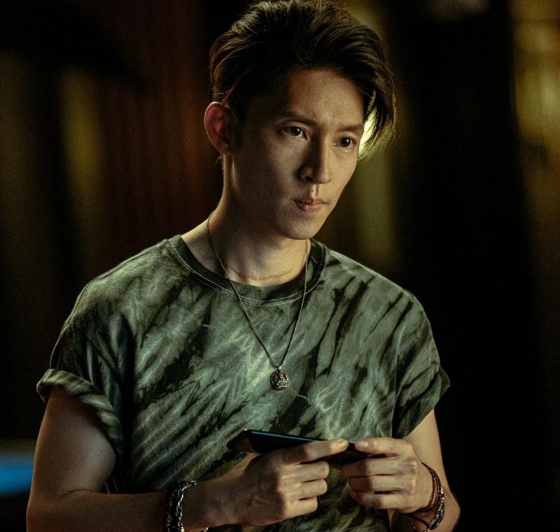 《孤注一掷》热映,观众惊喜不断!演员表现引人关注!