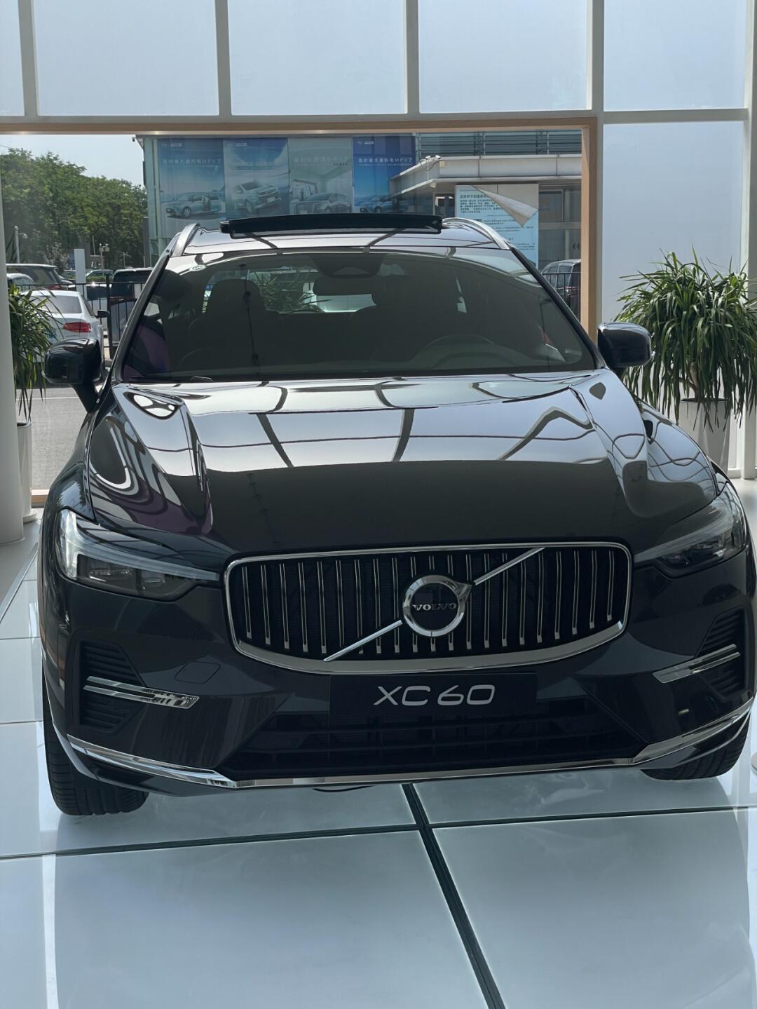 沃尔沃xc60有没有混动版,沃尔沃xc60混动车怎么样