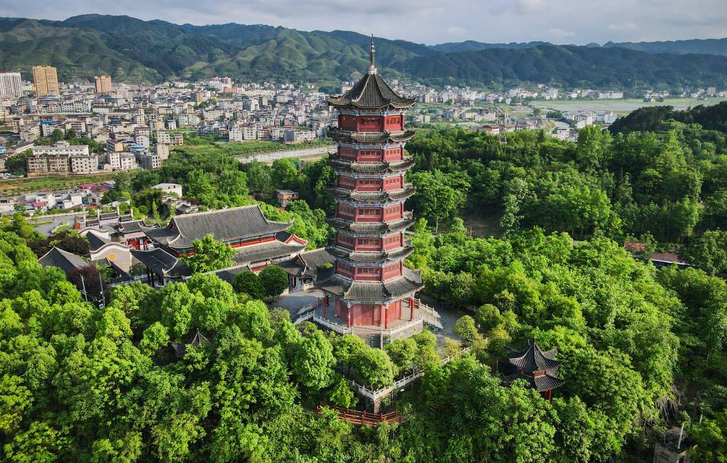 天柱县:绿色新景点染苗乡侗寨之城乡面貌更新篇