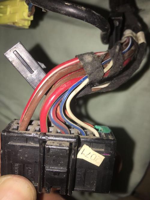 迈腾b6改电动座椅怎么接线?