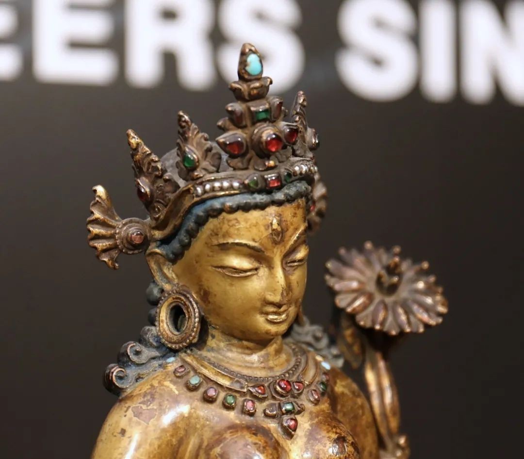 马拉王朝13世纪出品|绿度母像rmb 1,450万纽约邦瀚斯易手