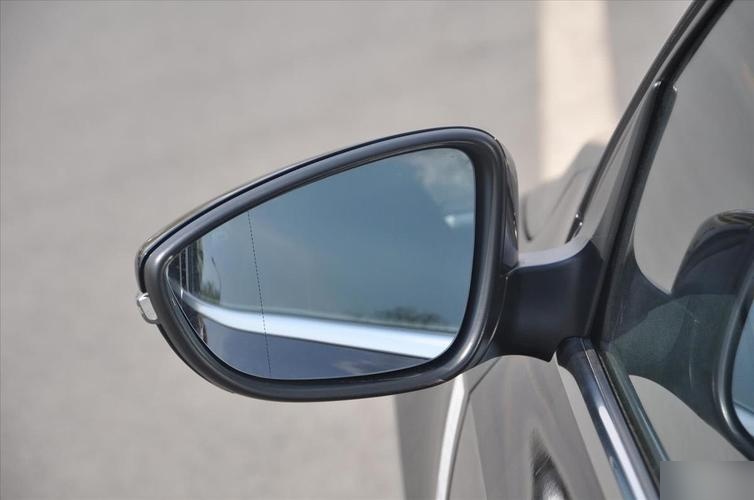2017款新速腾后视镜怎么折叠
