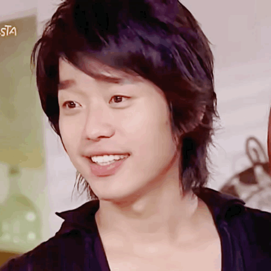 张栋梁近照「40 岁状态沧桑 look」网友:这年纪很正常!