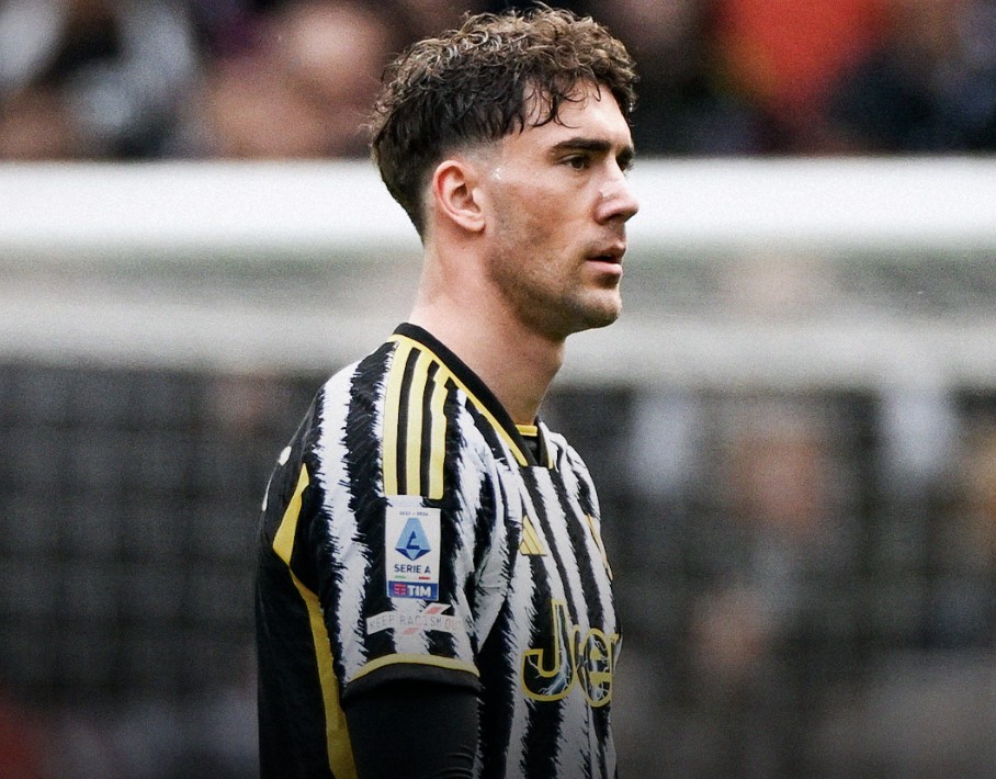 跟队记者:弗拉霍维奇背部疼痛,不会前往国家队报到