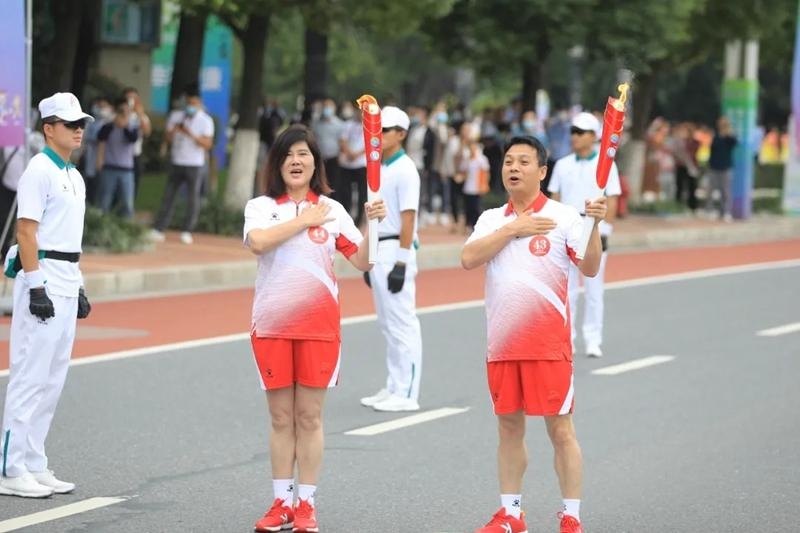 火炬手毛玥:资深媒体人深耕陕西体育38年
