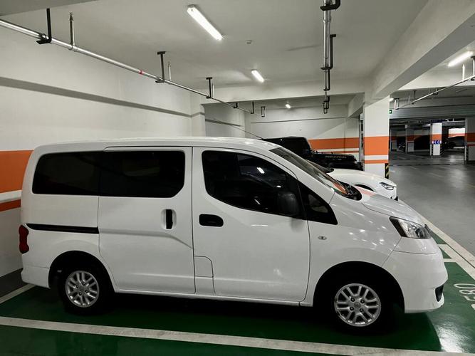 nv200郑州日产2020款图片