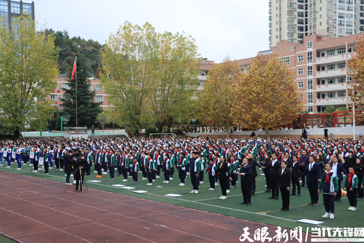 太极,拔河,"毛毛虫竞速"……贵阳乌当二中学子乐享冬季校园运动会