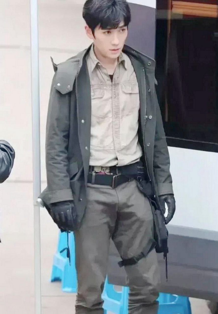 朱一龙裤子"亮点"在收藏