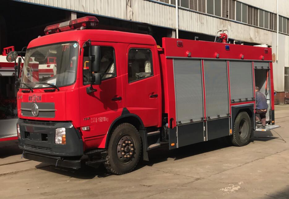 东风天锦6吨泡沫消防车介绍