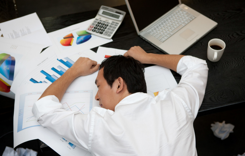 人到中年,别傻傻只会埋头苦干,聪明人都懂得回避