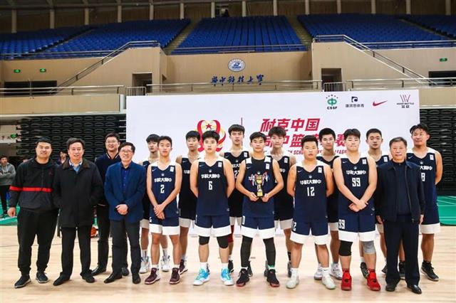 华科附中(光谷一中)驶入发展快车道,全力建设与大学齐名的荆楚名校