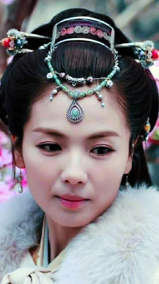 影视演员高清大图:刘涛古装剧照欣赏