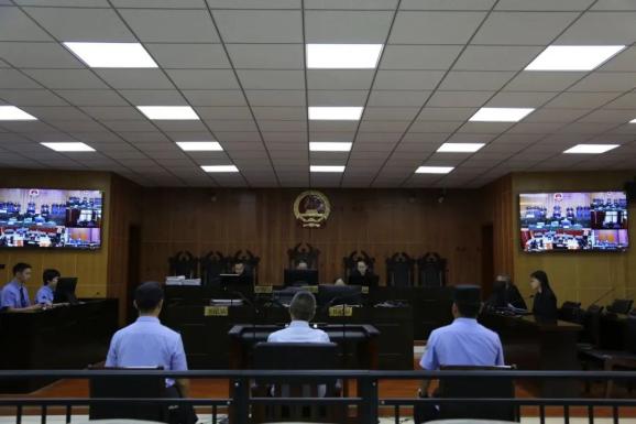 李令波受贿案一审开庭