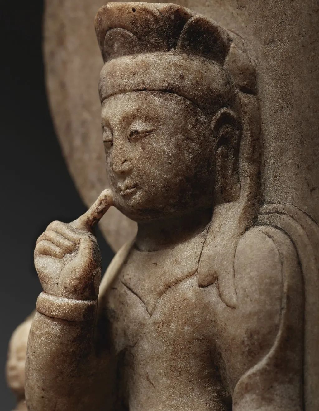 北齐天保十年造大理石雕思惟菩萨三尊像