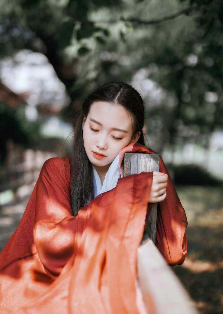 超好看的种田文:女主带着异能穿成古代不受宠世家女,撩个王爷来