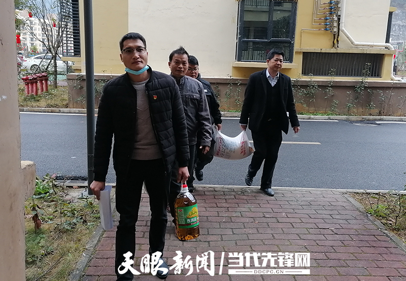 「新春走基层」册亨县高洛街道春节慰问温暖新市民