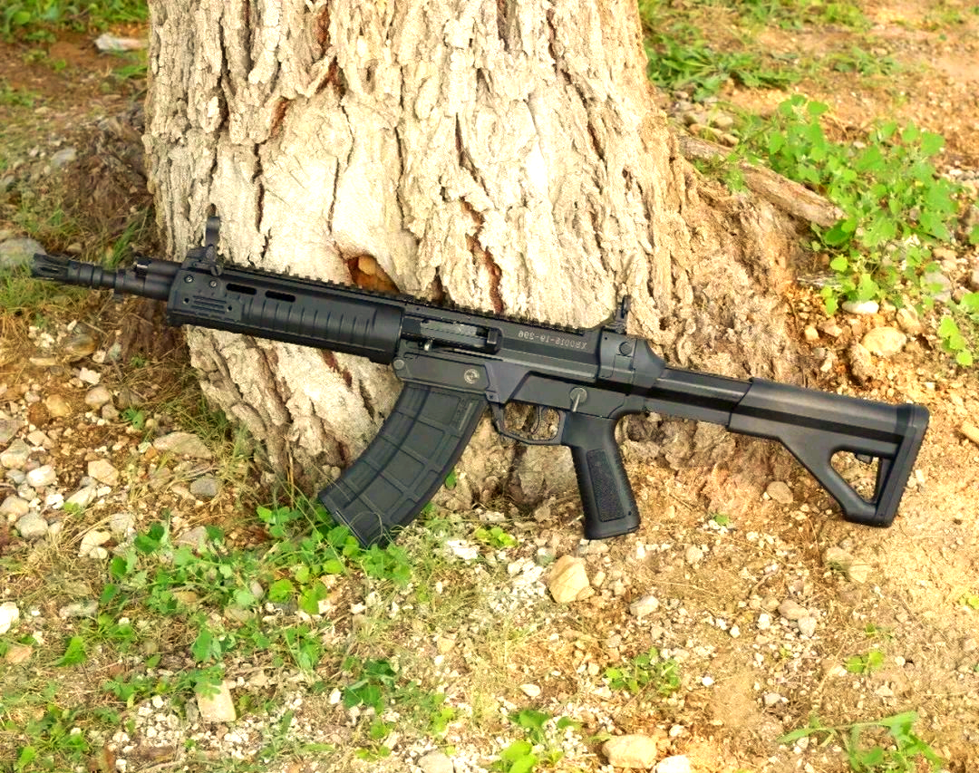 qbz-191突击步枪亮相,传统布局引发关注