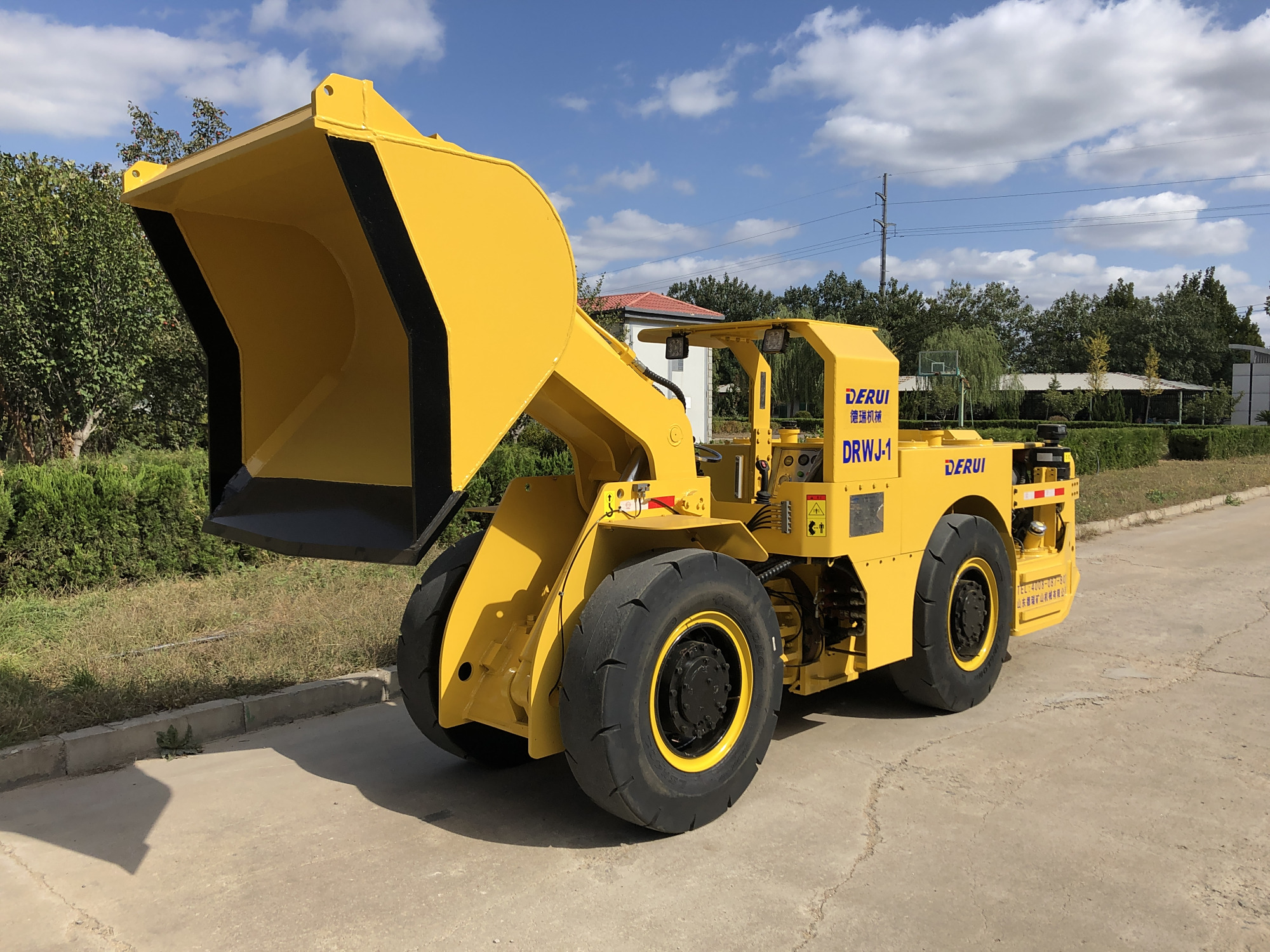 山东德瑞内燃铲运机