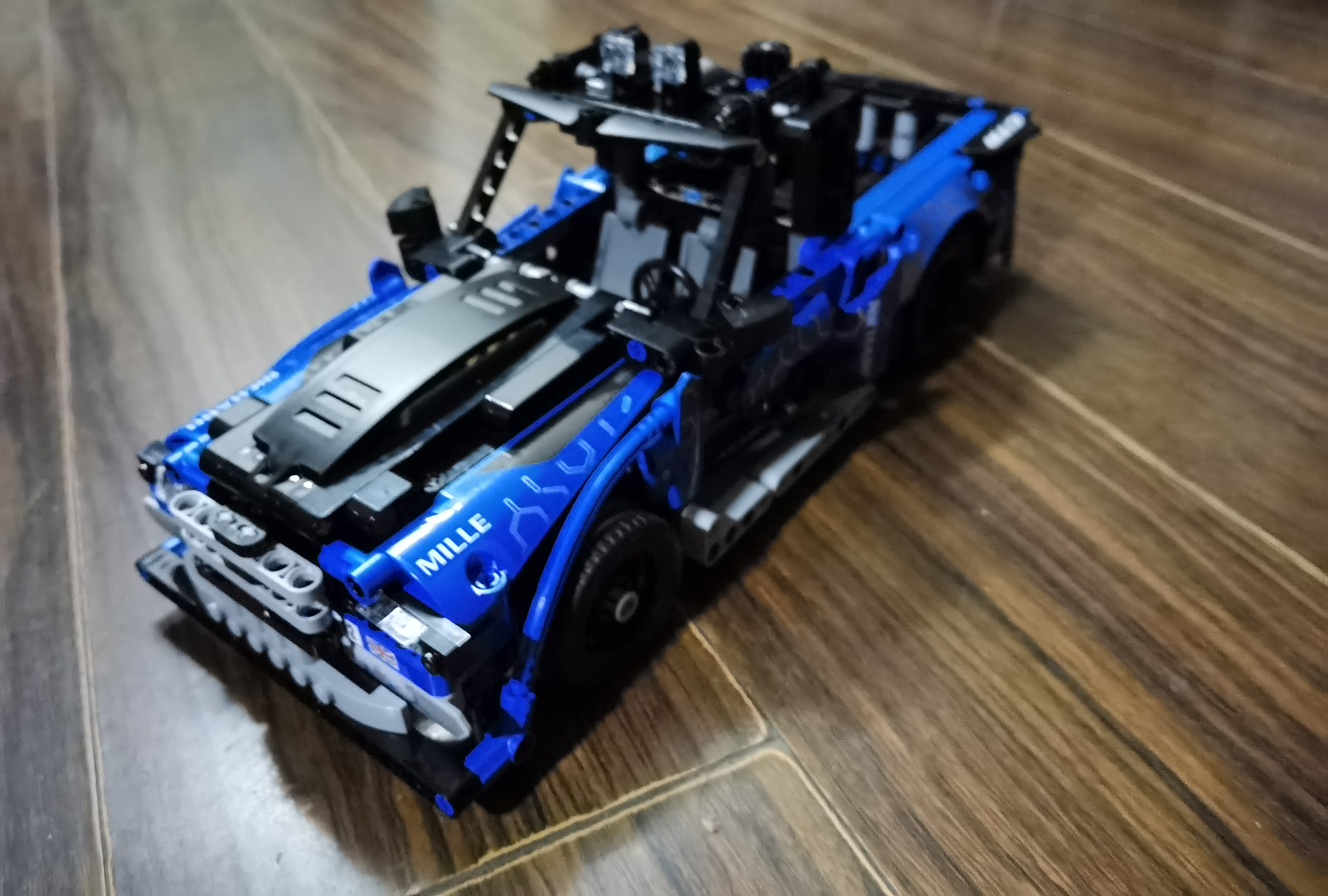 乐高42123迈凯伦塞纳及它的百变模式