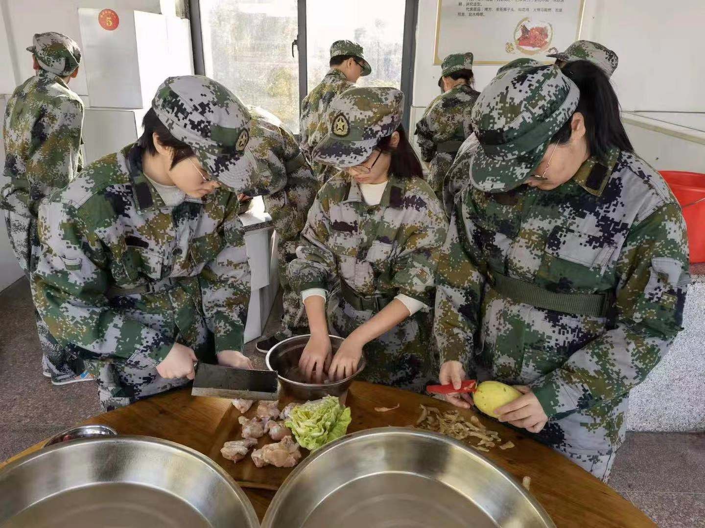 长兴实践基地教官照片图片