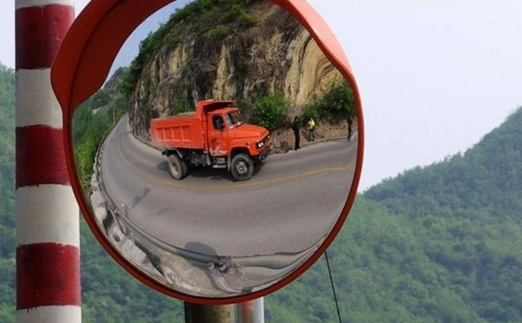 寻找刚性需求场景|车路协同技术pk传统交通技术