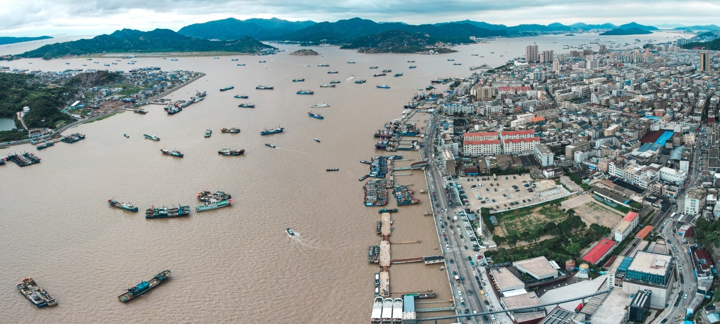 宁波象山石浦渔港 金秋十月捕鱼正忙