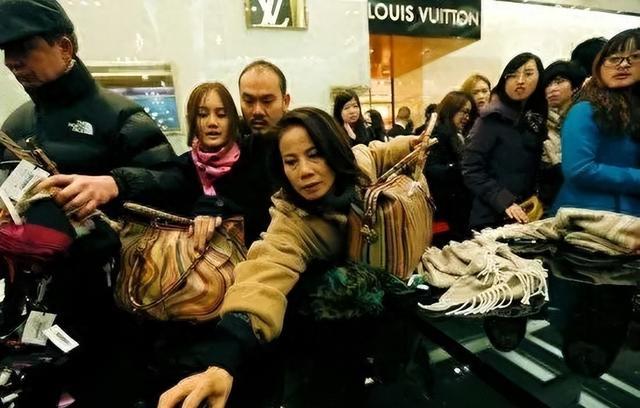 全球gdp公布:新德里11.87万亿,莫斯科5.33万亿美元,中美两国呢?