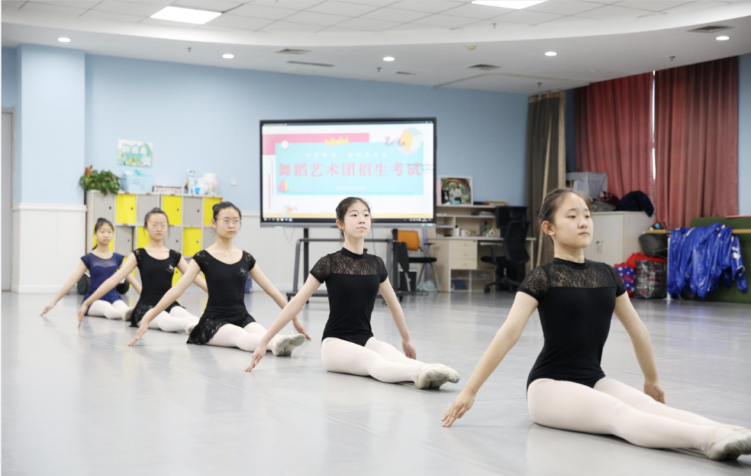 晋级名单中青未来科技少年宫舞蹈艺术团初试晋级名单快来看看你有没有