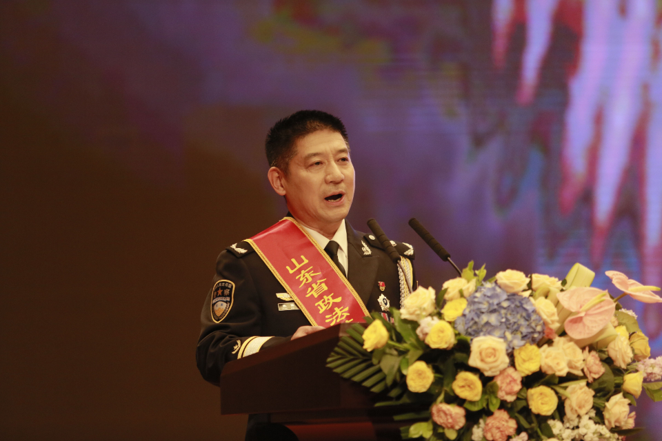 张保国:二十年以身为盾,排爆一线负重前行