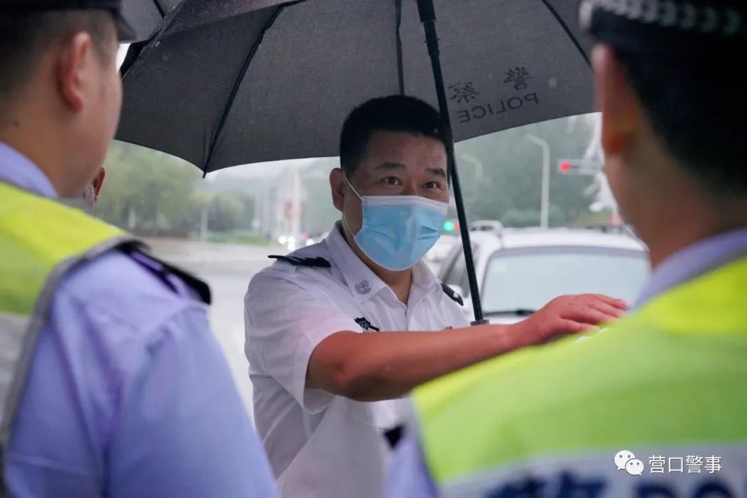 赵天冲副市长一行到创城点位实地检查指导