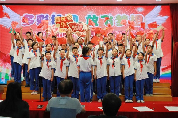「浦东」川沙中学华夏西校:多彩校园 放飞梦想-2021年班班有歌声歌咏