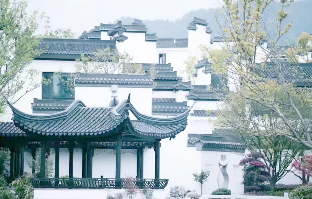 苏派建筑,亦被称为苏州建筑,是南方地区独具特色的传统建筑风格,其