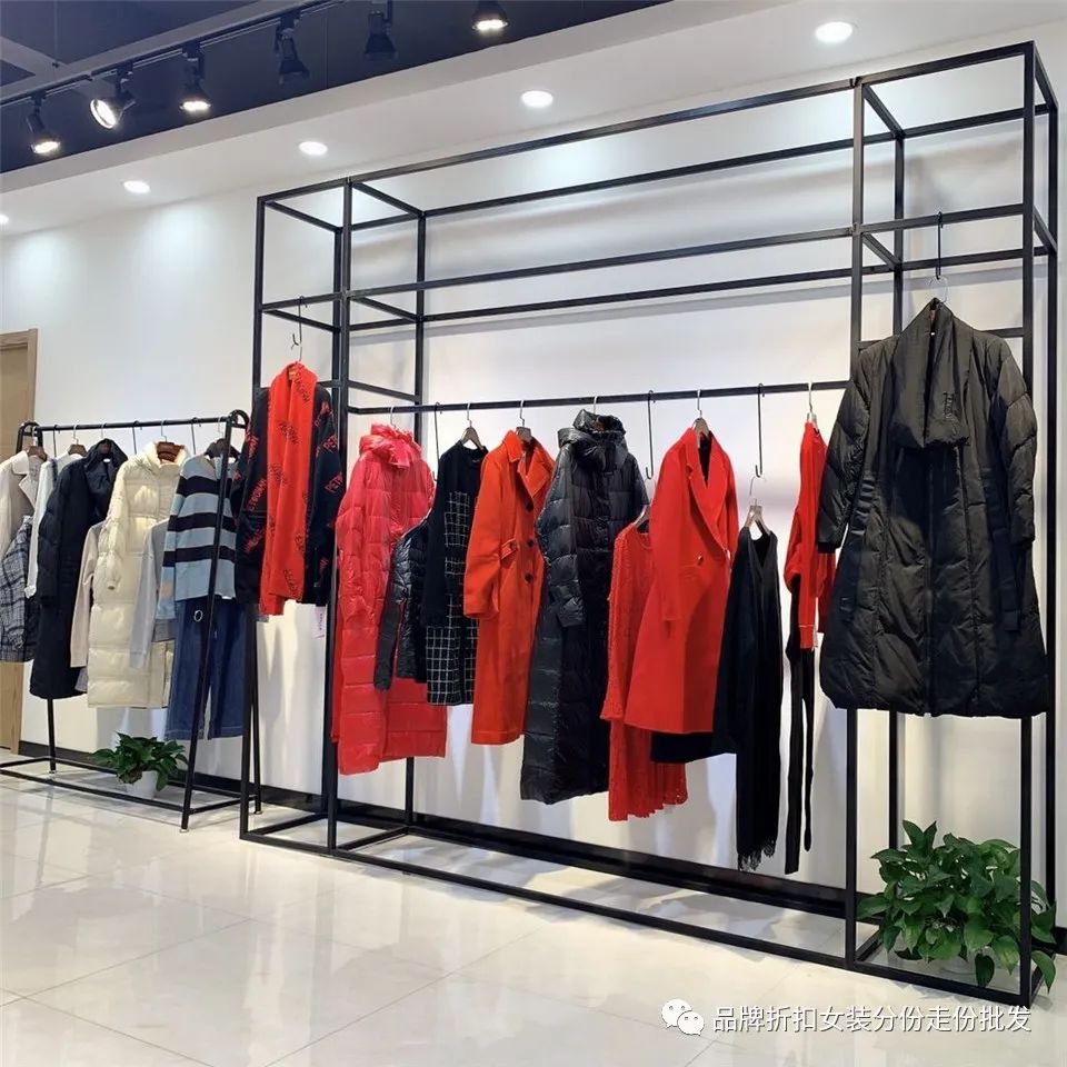 杭州艾尔丽斯品牌折扣女装尾货从多层面来分析进货?