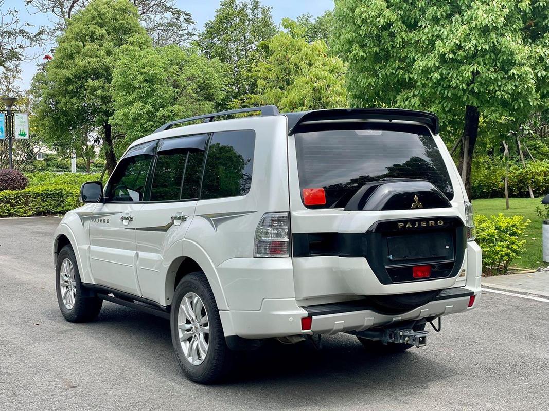 三菱车越野车10万左右