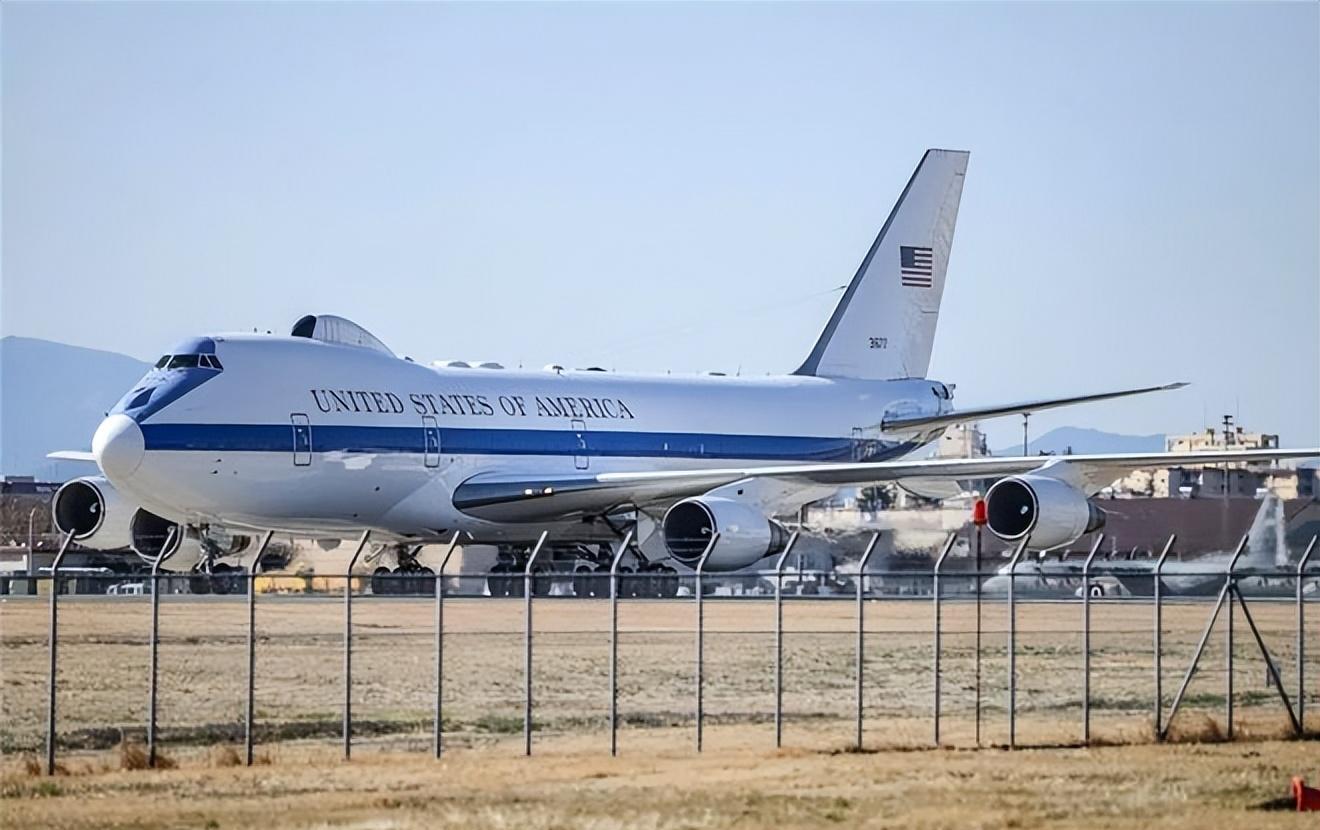 伊尔-80指挥机,无任何武器为何却很强大?