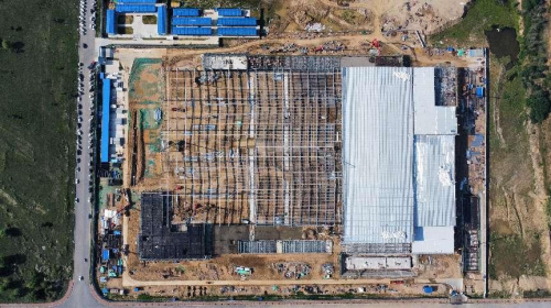 斯凯孚大连四期新工厂建设项目钢结构主体封顶