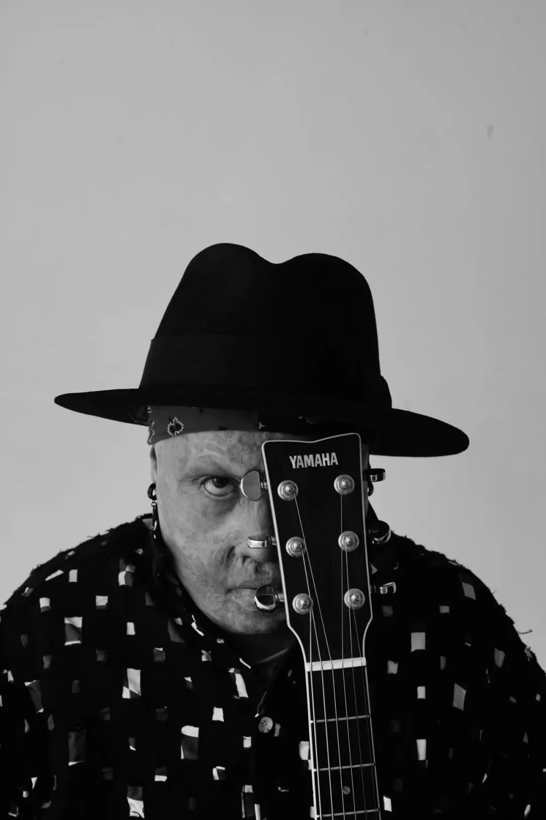 艾山江|从外星人到音乐人,我活得很精彩