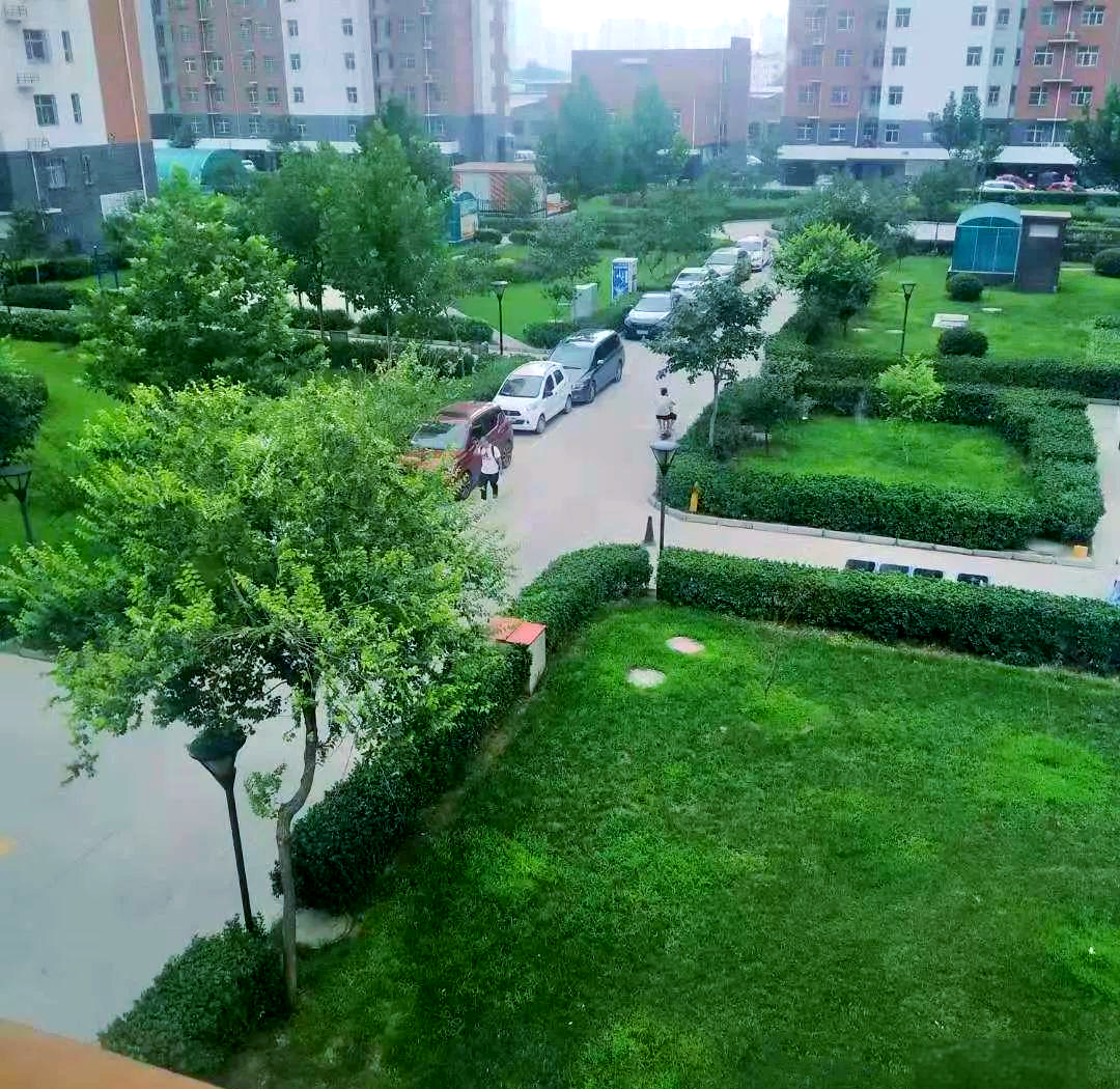 怡馨家园小区:专业物业打造温馨家园