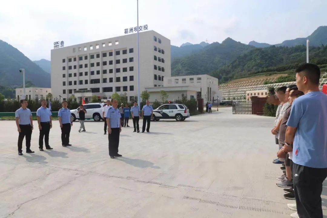 从安康低价收软延安,磨砂猴到西安卖,涉案烟草超360余万元