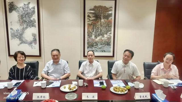 华夏促进会会长韦源带队走访上海辰鸿悦隆建设集团有限公司