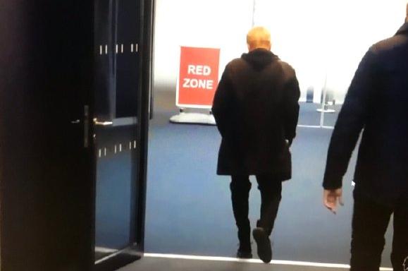 1-1!热刺读秒被绝平,穆帅背影绝望,孙兴慜2中柱,差点2场6球