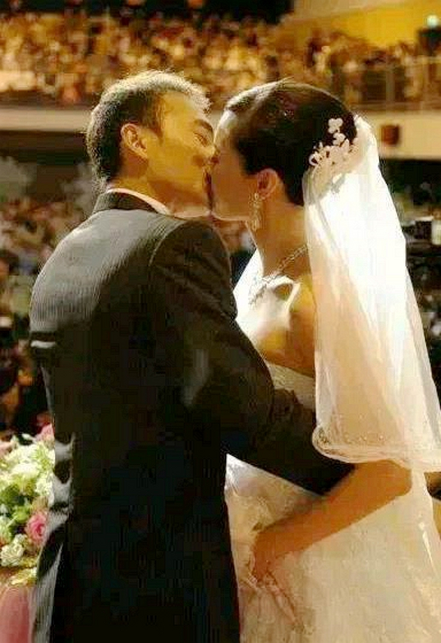 没想到,周杰伦还是刘畊宏的伴郎,周董那时候还是鲜肉,有在线价值.