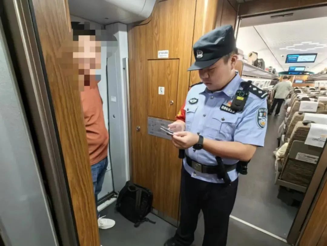 严厉打击夏季突出治安问题!上海铁路警方开展集中行动