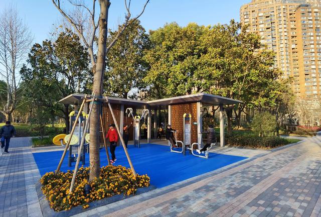 上海又添一开放式"中兴公园",大小娃各有"遛娃"专用区域