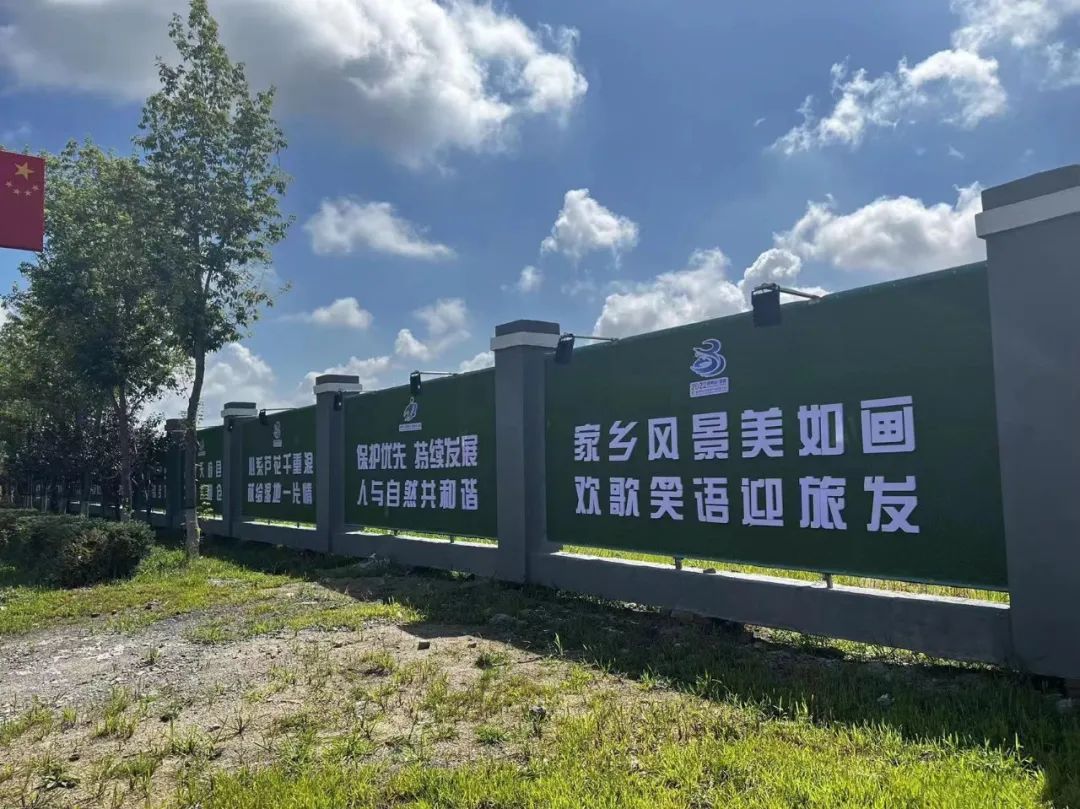 工地围挡悄悄开启"美颜模式"