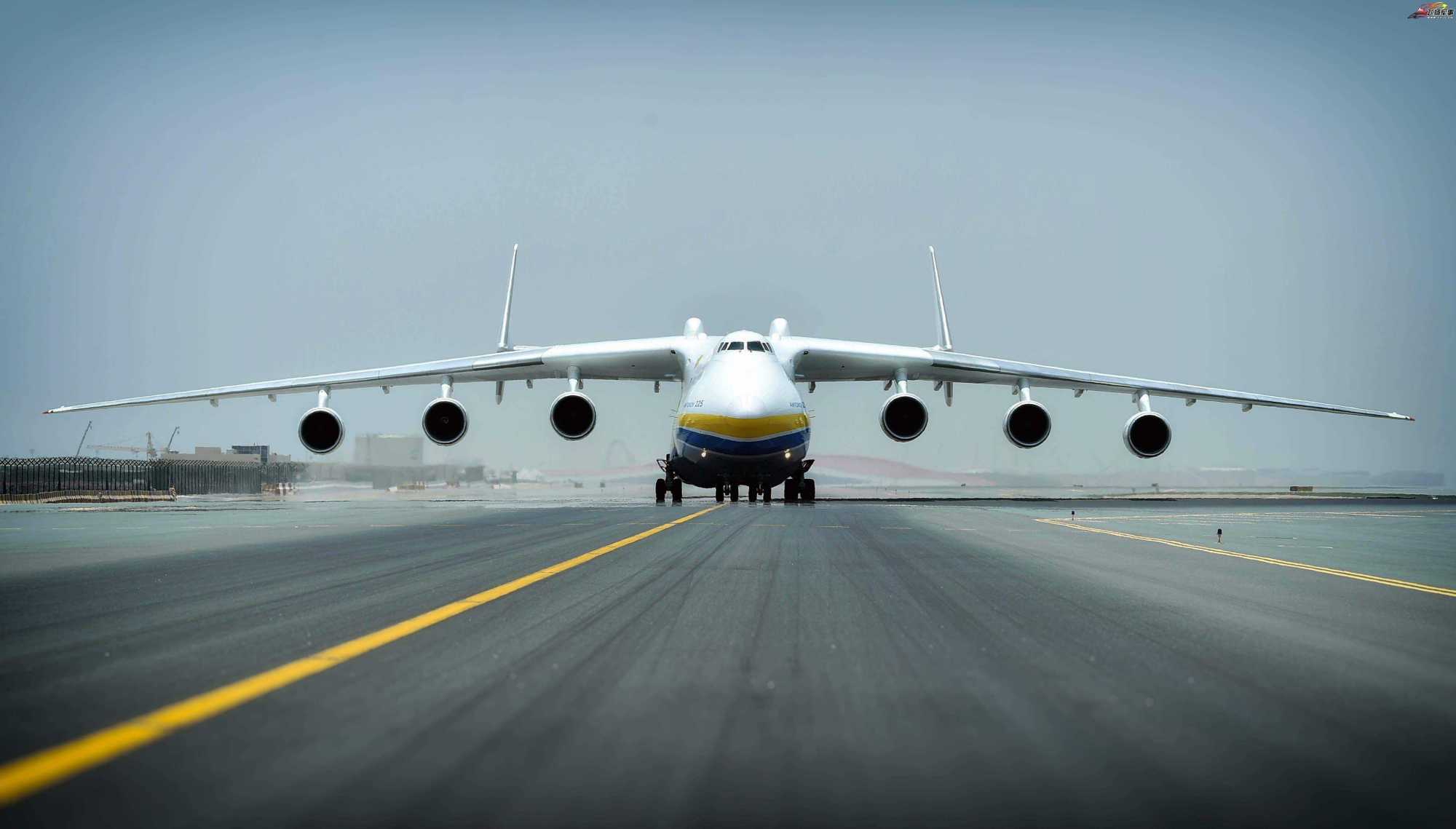 全球最大的飞机,32个轮子640吨起飞重量,运输能力有多强?