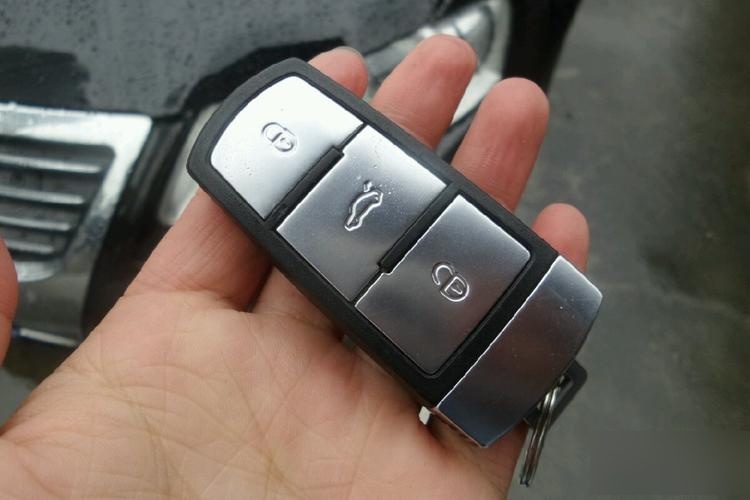 迈腾车钥匙换完电池没有反应