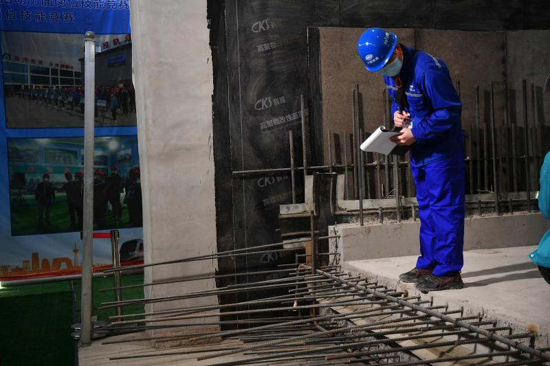 地铁3号线星火站主体结构已经完工